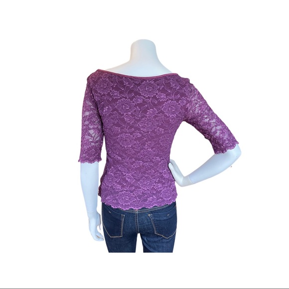 Elbow Length Sleeve Plum Scalloped Lace Blouse - Small - Picture 4 of 4